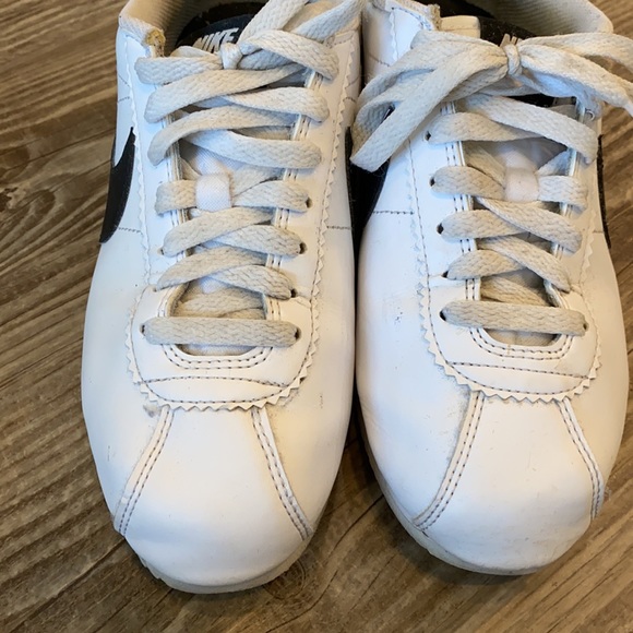 nike cortez poshmark